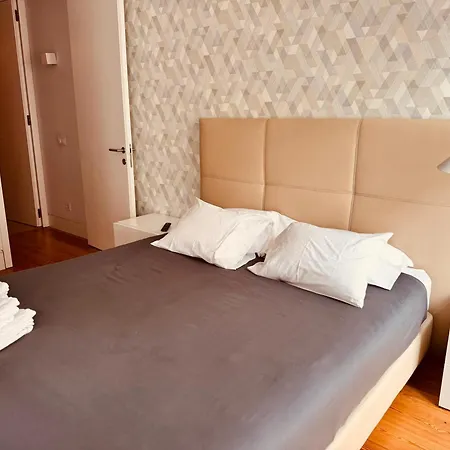 The Crucifixo Collection Eclectic 2j Apartman Lisboa